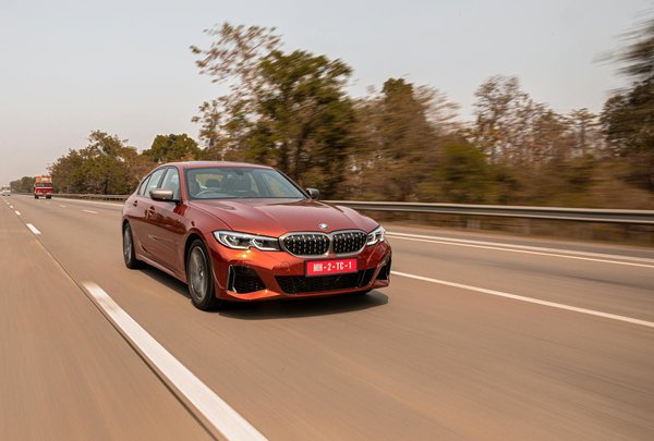 Descubra os acessórios indispensáveis para motociclistas em viagens de longa distância